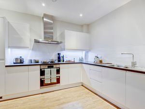 Kitchen- click for photo gallery
